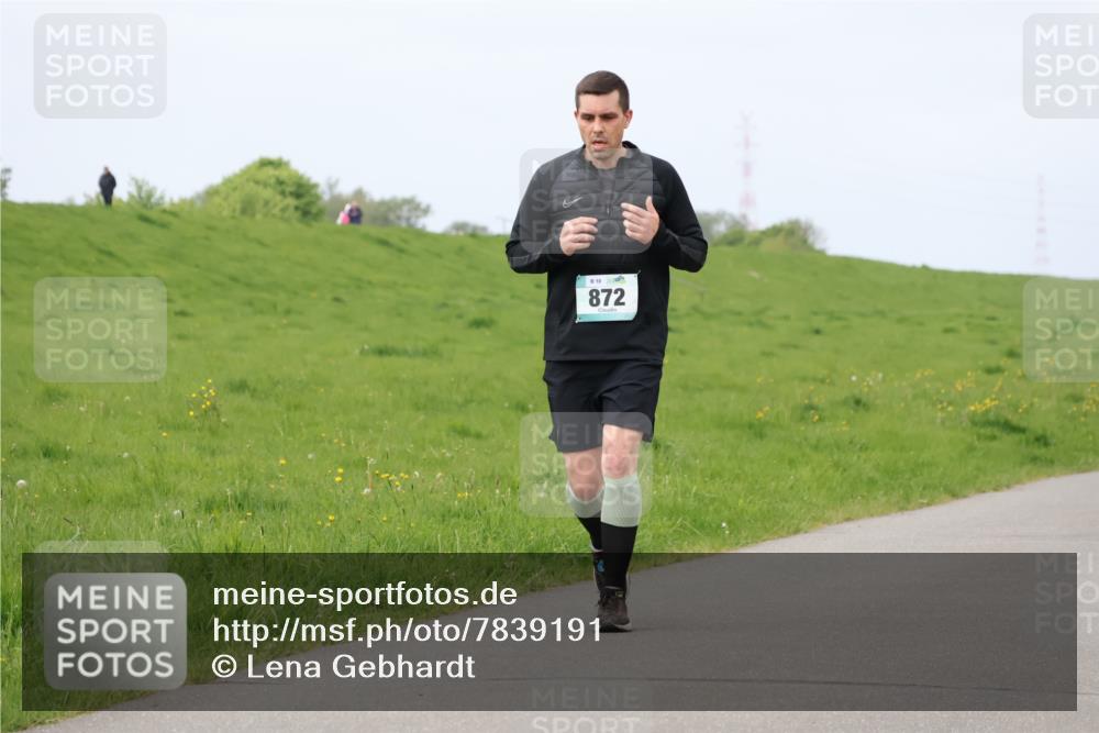 04.05.2025 - 8. Wedeler Halbmarathon Lena Gebhardt http://msf.ph/oto/7839191 04.05.2025 11:41:18 Laufen 8, 10, 872 meine-sportfotos.de