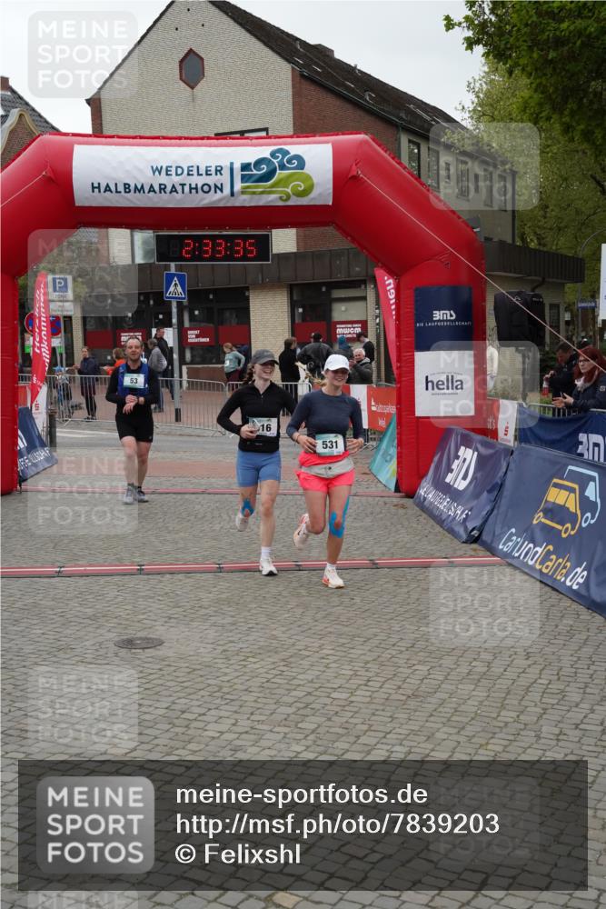04.05.2025 - 8. Wedeler Halbmarathon Felixshl http://msf.ph/oto/7839203 04.05.2025 12:33:33 Ziel 53, 516, 531 meine-sportfotos.de