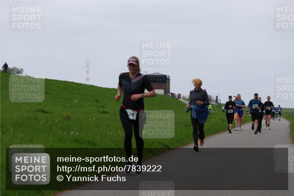 04.05.2025 - 8. Wedeler Halbmarathon Yannick Fuchs http://msf.ph/oto/7839222 04.05.2025 11:25:39 Laufen 526, 670, 1000 meine-sportfotos.de