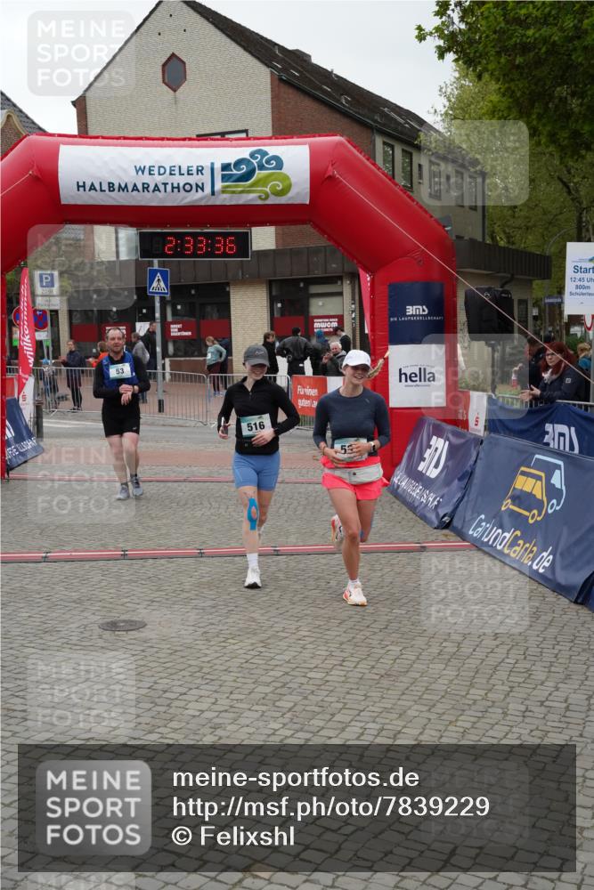 04.05.2025 - 8. Wedeler Halbmarathon Felixshl http://msf.ph/oto/7839229 04.05.2025 12:33:34 Ziel 53, 516, 531 meine-sportfotos.de