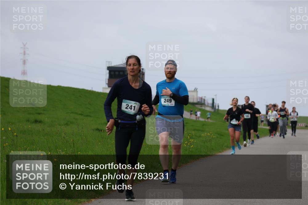 04.05.2025 - 8. Wedeler Halbmarathon Yannick Fuchs http://msf.ph/oto/7839231 04.05.2025 11:47:13 Laufen 241, 249, 45 meine-sportfotos.de