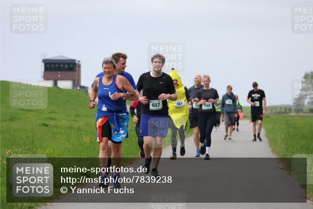 04.05.2025 - 8. Wedeler Halbmarathon Yannick Fuchs http://msf.ph/oto/7839238 04.05.2025 12:04:29 Laufen 657, 781, 780 meine-sportfotos.de
