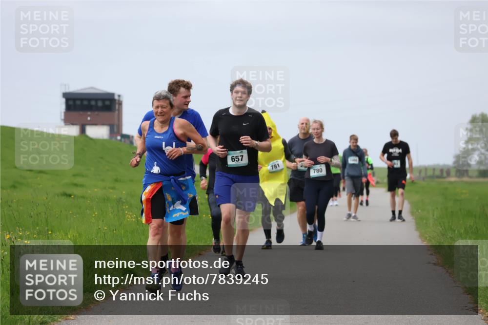 04.05.2025 - 8. Wedeler Halbmarathon Yannick Fuchs http://msf.ph/oto/7839245 04.05.2025 12:04:29 Laufen 657, 781, 780 meine-sportfotos.de