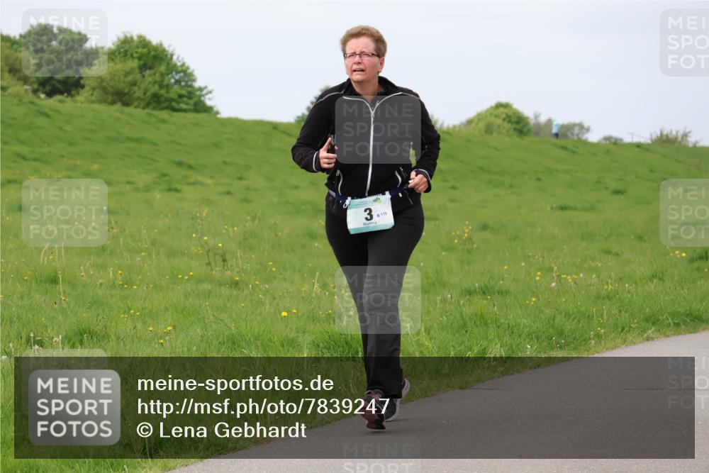 04.05.2025 - 8. Wedeler Halbmarathon Lena Gebhardt http://msf.ph/oto/7839247 04.05.2025 11:42:17 Laufen 3, 115 meine-sportfotos.de