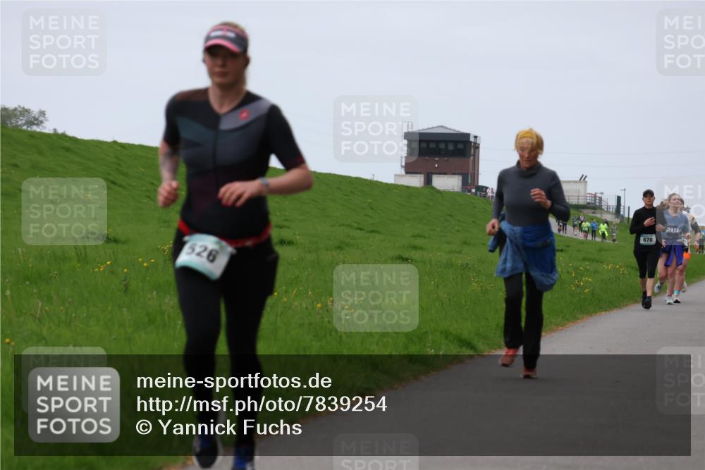 04.05.2025 - 8. Wedeler Halbmarathon Yannick Fuchs http://msf.ph/oto/7839254 04.05.2025 11:25:41 Laufen 526, 670 meine-sportfotos.de