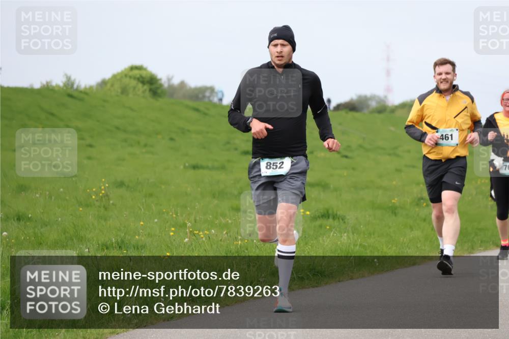 04.05.2025 - 8. Wedeler Halbmarathon Lena Gebhardt http://msf.ph/oto/7839263 04.05.2025 11:42:26 Laufen 852, 461, 76 meine-sportfotos.de