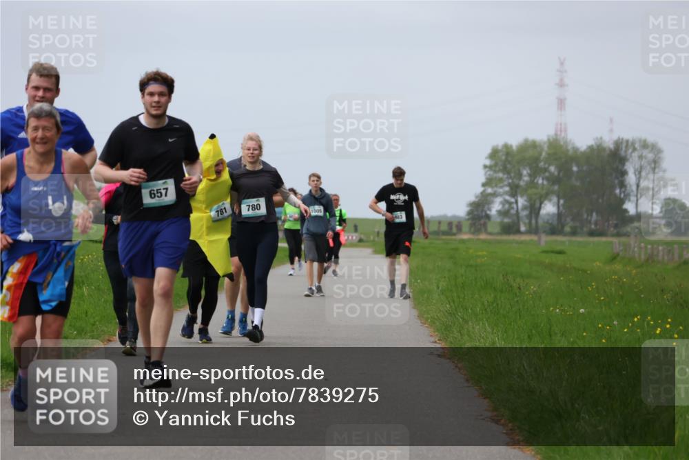 04.05.2025 - 8. Wedeler Halbmarathon Yannick Fuchs http://msf.ph/oto/7839275 04.05.2025 12:04:31 Laufen 657, 781, 780, 6, 1005 meine-sportfotos.de