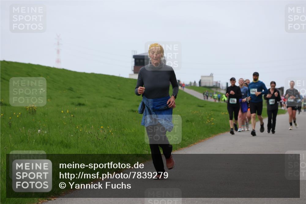 04.05.2025 - 8. Wedeler Halbmarathon Yannick Fuchs http://msf.ph/oto/7839279 04.05.2025 11:25:42 Laufen 670, 1000, 065 meine-sportfotos.de