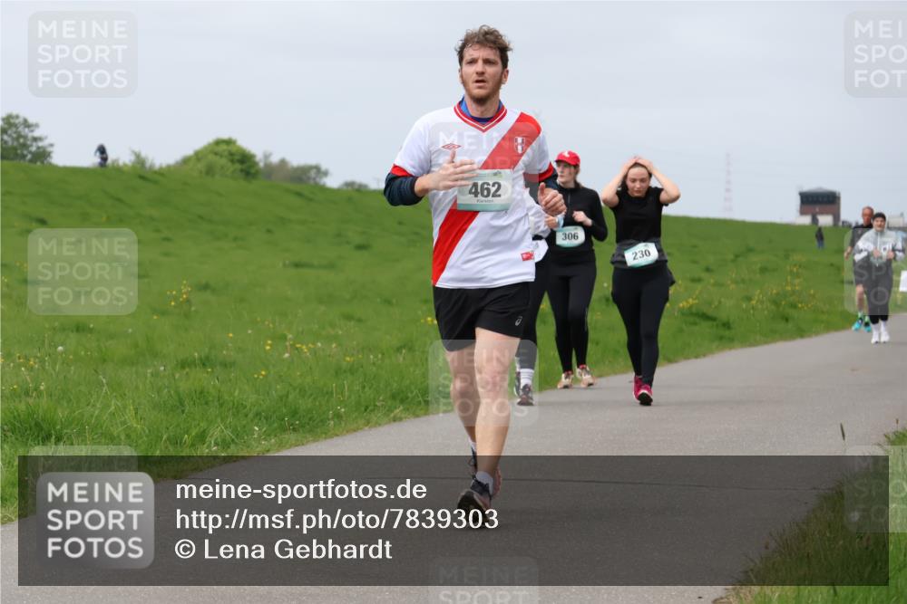 04.05.2025 - 8. Wedeler Halbmarathon Lena Gebhardt http://msf.ph/oto/7839303 04.05.2025 11:42:48 Laufen 462, 306, 230 meine-sportfotos.de