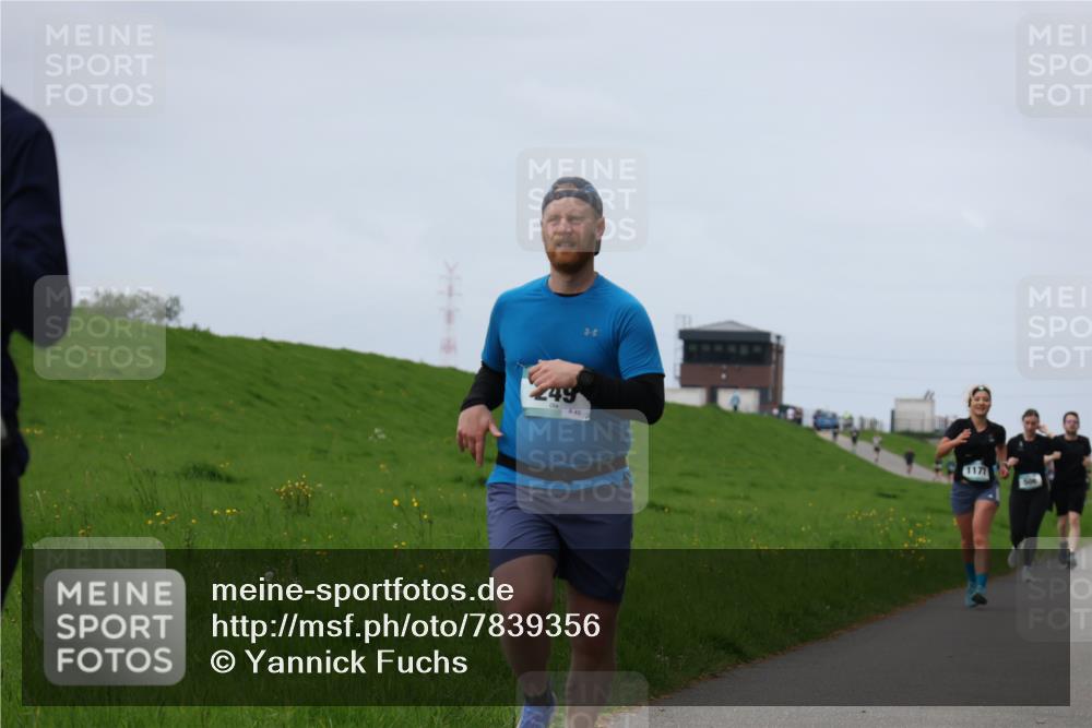 04.05.2025 - 8. Wedeler Halbmarathon Yannick Fuchs http://msf.ph/oto/7839356 04.05.2025 11:47:18 Laufen 45, 1177, 500 meine-sportfotos.de