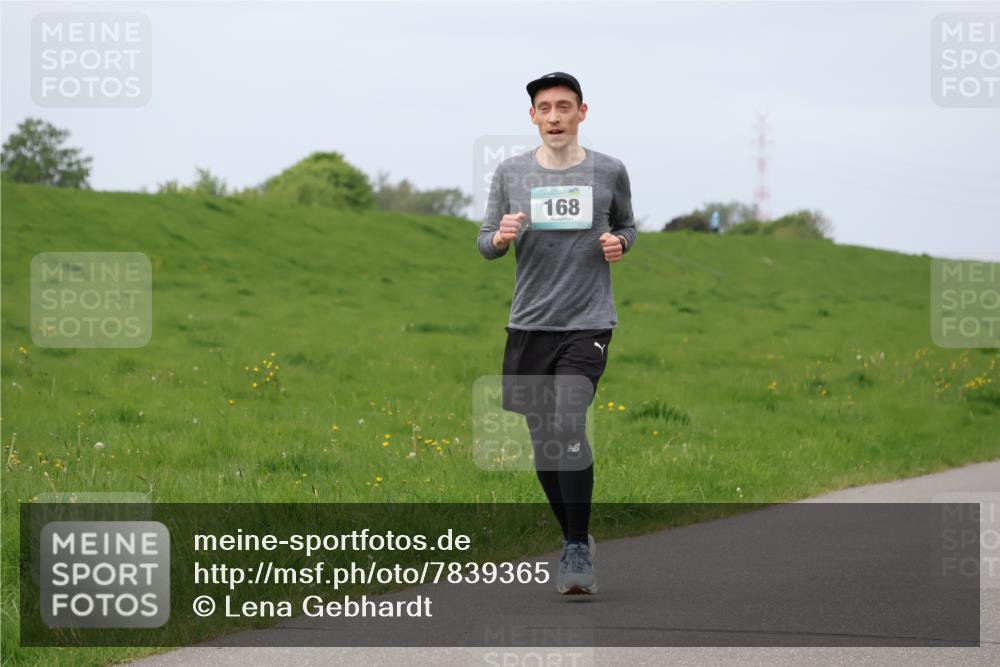 04.05.2025 - 8. Wedeler Halbmarathon Lena Gebhardt http://msf.ph/oto/7839365 04.05.2025 11:43:09 Laufen 168 meine-sportfotos.de