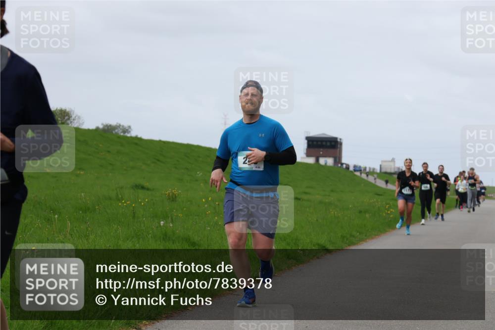 04.05.2025 - 8. Wedeler Halbmarathon Yannick Fuchs http://msf.ph/oto/7839378 04.05.2025 11:47:18 Laufen 45, 1171 meine-sportfotos.de