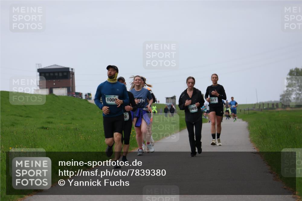 04.05.2025 - 8. Wedeler Halbmarathon Yannick Fuchs http://msf.ph/oto/7839380 04.05.2025 11:25:48 Laufen 1000, 0, 1065, 817 meine-sportfotos.de