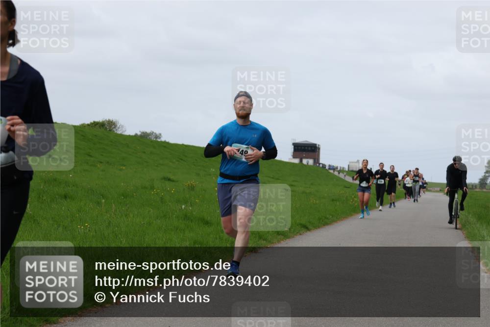 04.05.2025 - 8. Wedeler Halbmarathon Yannick Fuchs http://msf.ph/oto/7839402 04.05.2025 11:47:18 Laufen 49 meine-sportfotos.de