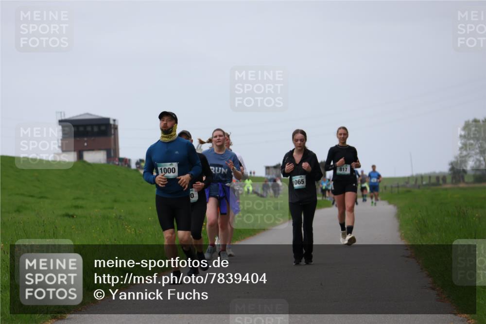 04.05.2025 - 8. Wedeler Halbmarathon Yannick Fuchs http://msf.ph/oto/7839404 04.05.2025 11:25:48 Laufen 1000, 0, 1065, 817 meine-sportfotos.de