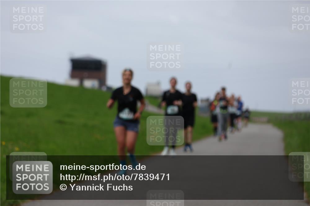 04.05.2025 - 8. Wedeler Halbmarathon Yannick Fuchs http://msf.ph/oto/7839471 04.05.2025 11:47:22 Laufen  meine-sportfotos.de