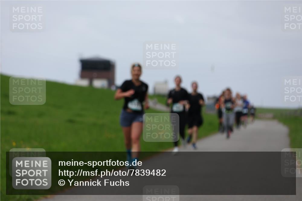 04.05.2025 - 8. Wedeler Halbmarathon Yannick Fuchs http://msf.ph/oto/7839482 04.05.2025 11:47:22 Laufen  meine-sportfotos.de