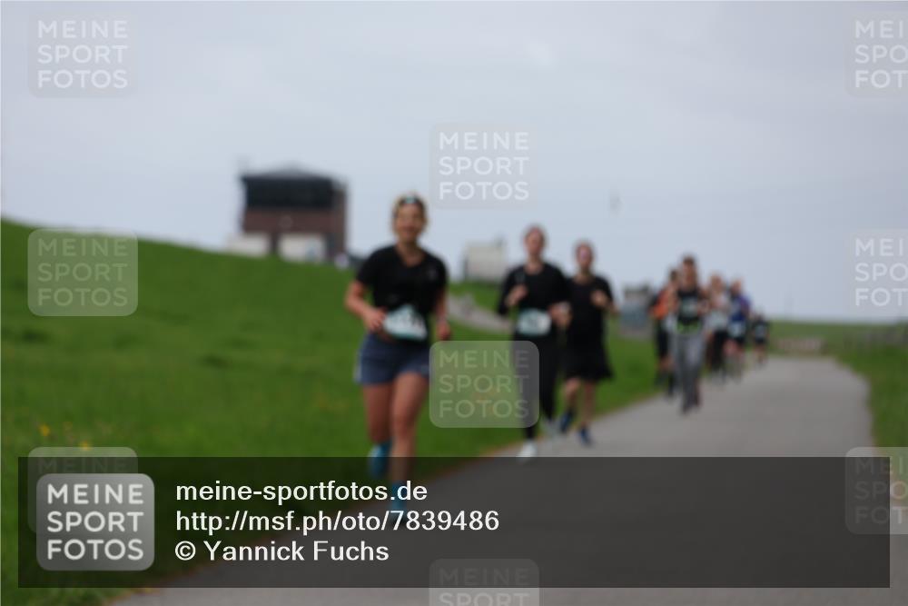 04.05.2025 - 8. Wedeler Halbmarathon Yannick Fuchs http://msf.ph/oto/7839486 04.05.2025 11:47:22 Laufen  meine-sportfotos.de