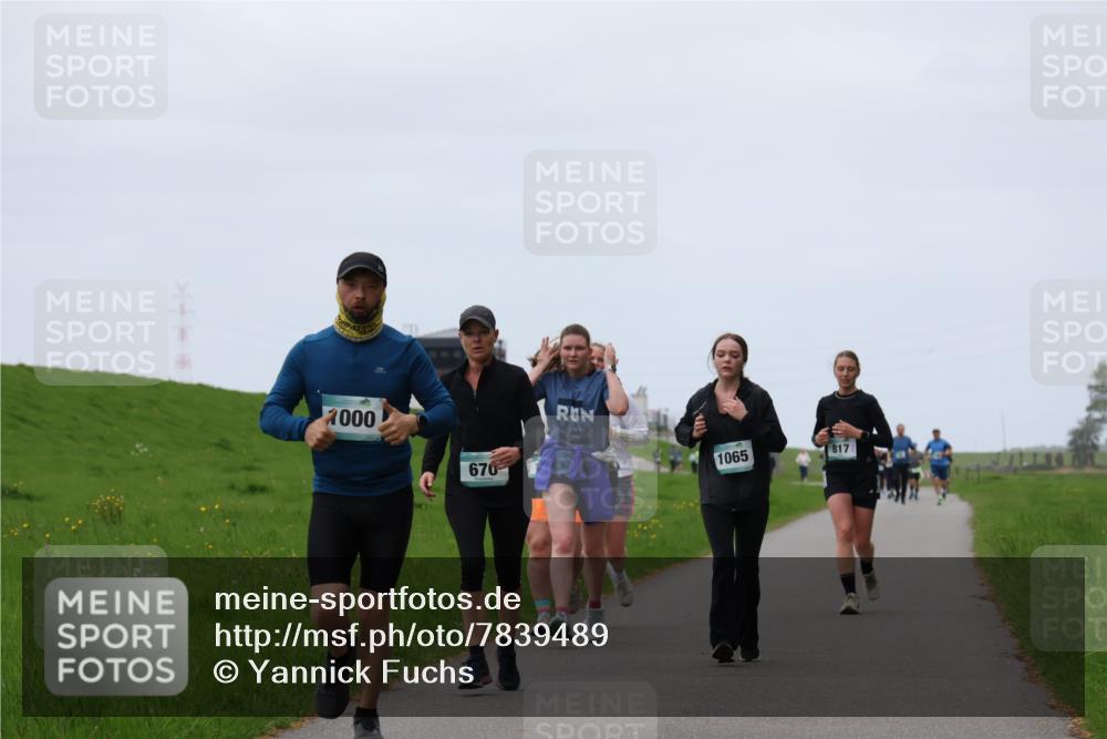 04.05.2025 - 8. Wedeler Halbmarathon Yannick Fuchs http://msf.ph/oto/7839489 04.05.2025 11:25:52 Laufen 1000, 670, 1065, 817 meine-sportfotos.de