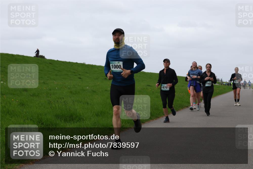 04.05.2025 - 8. Wedeler Halbmarathon Yannick Fuchs http://msf.ph/oto/7839597 04.05.2025 11:25:55 Laufen 1000, 670, 1065, 817 meine-sportfotos.de