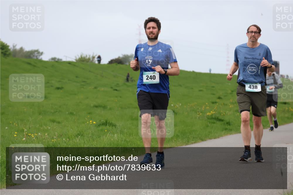 04.05.2025 - 8. Wedeler Halbmarathon Lena Gebhardt http://msf.ph/oto/7839633 04.05.2025 11:44:39 Laufen 240, 00, 438 meine-sportfotos.de