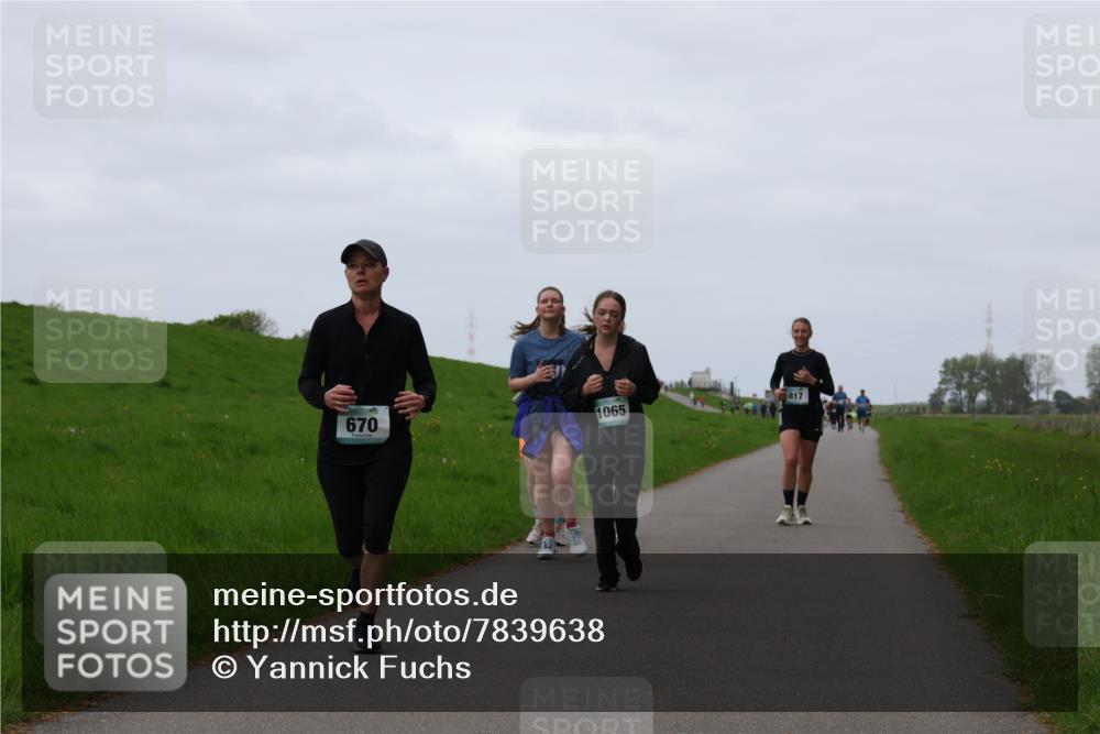 04.05.2025 - 8. Wedeler Halbmarathon Yannick Fuchs http://msf.ph/oto/7839638 04.05.2025 11:25:56 Laufen 670, 1065, 817 meine-sportfotos.de