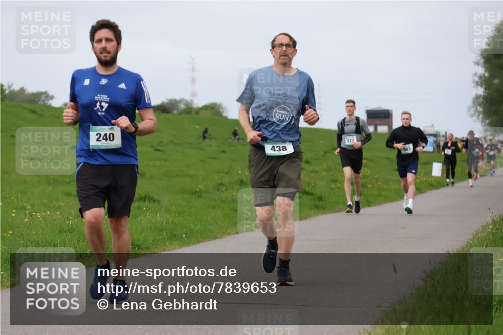 04.05.2025 - 8. Wedeler Halbmarathon Lena Gebhardt http://msf.ph/oto/7839653 04.05.2025 11:44:40 Laufen 577, 240, 438, 983 meine-sportfotos.de