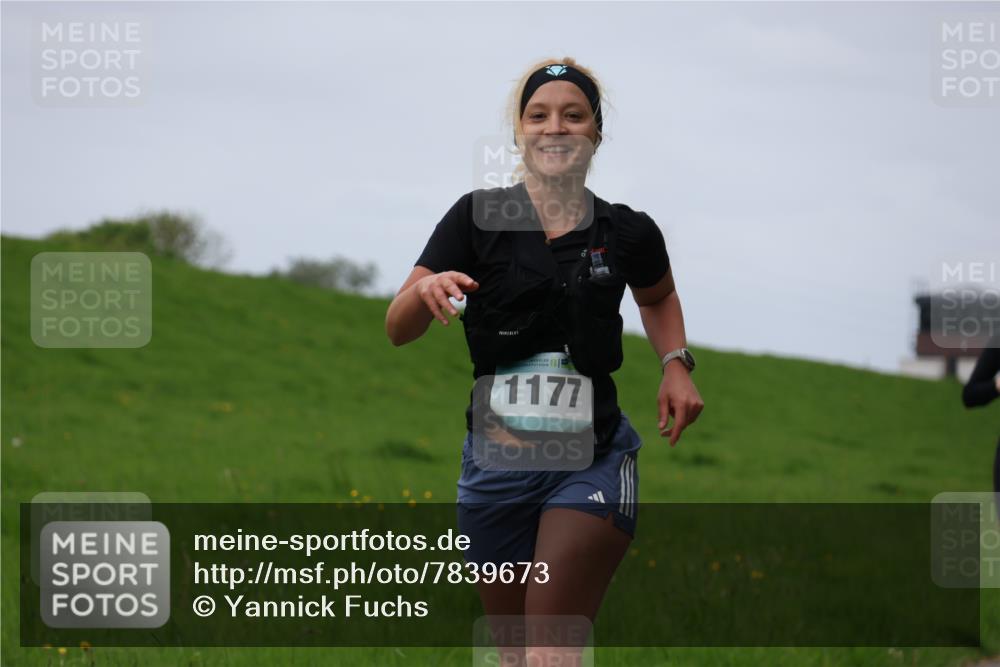 04.05.2025 - 8. Wedeler Halbmarathon Yannick Fuchs http://msf.ph/oto/7839673 04.05.2025 11:47:28 Laufen 1177 meine-sportfotos.de