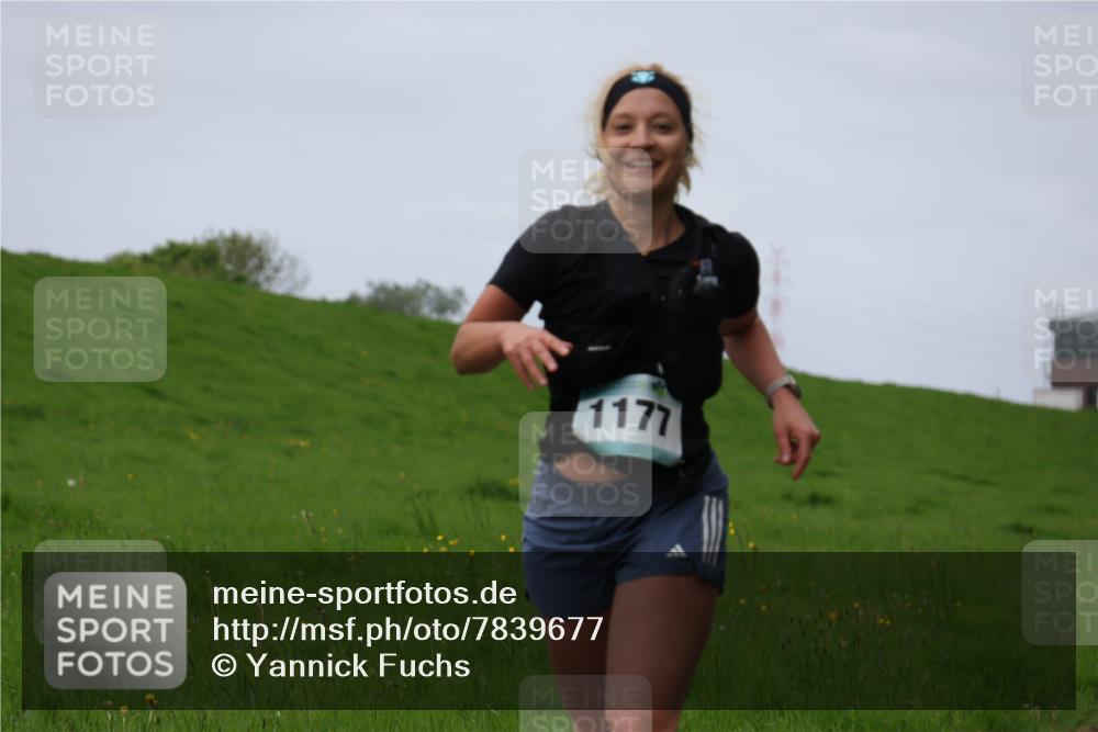 04.05.2025 - 8. Wedeler Halbmarathon Yannick Fuchs http://msf.ph/oto/7839677 04.05.2025 11:47:28 Laufen 1177 meine-sportfotos.de