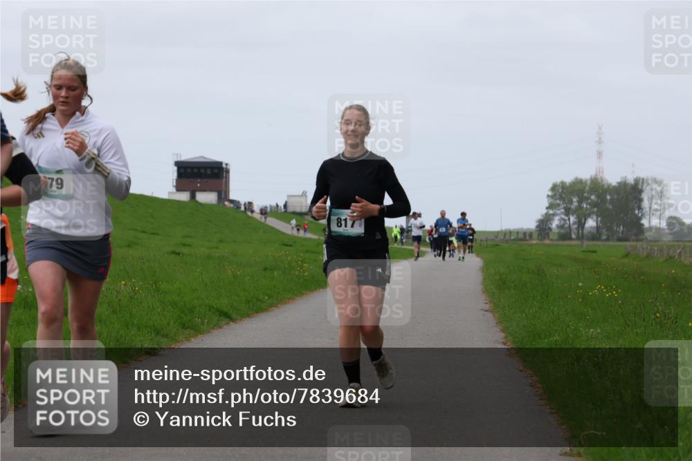 04.05.2025 - 8. Wedeler Halbmarathon Yannick Fuchs http://msf.ph/oto/7839684 04.05.2025 11:25:59 Laufen 79, 817 meine-sportfotos.de
