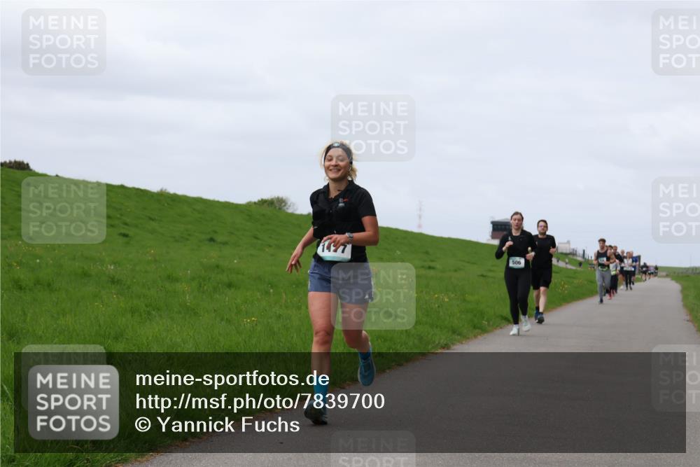 04.05.2025 - 8. Wedeler Halbmarathon Yannick Fuchs http://msf.ph/oto/7839700 04.05.2025 11:47:28 Laufen 506 meine-sportfotos.de