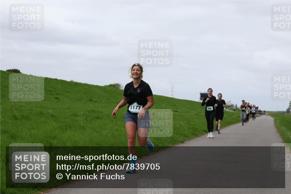04.05.2025 - 8. Wedeler Halbmarathon Yannick Fuchs http://msf.ph/oto/7839705 04.05.2025 11:47:28 Laufen 1177, 506 meine-sportfotos.de