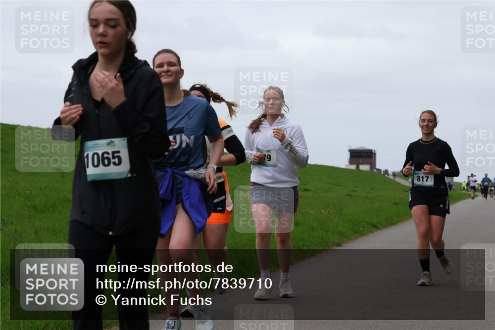 04.05.2025 - 8. Wedeler Halbmarathon Yannick Fuchs http://msf.ph/oto/7839710 04.05.2025 11:25:59 Laufen 1065, 79, 817 meine-sportfotos.de