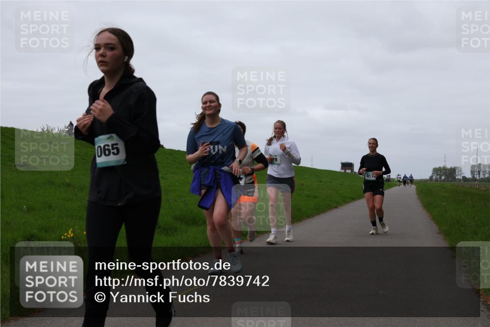 04.05.2025 - 8. Wedeler Halbmarathon Yannick Fuchs http://msf.ph/oto/7839742 04.05.2025 11:26:00 Laufen 065, 19, 817 meine-sportfotos.de