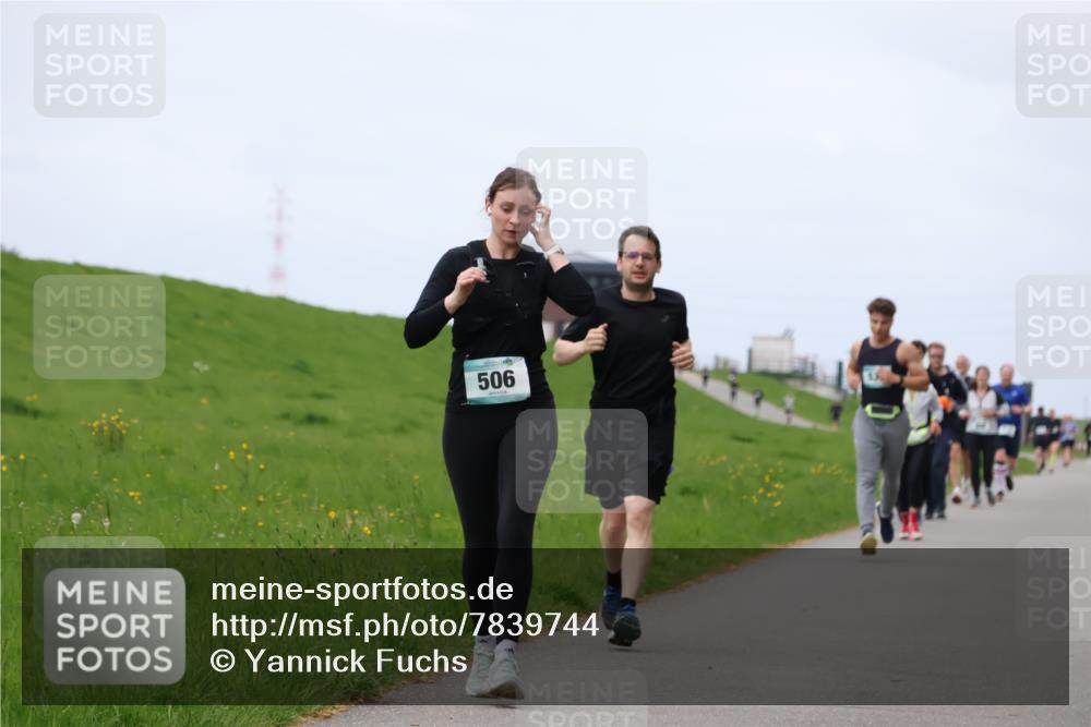 04.05.2025 - 8. Wedeler Halbmarathon Yannick Fuchs http://msf.ph/oto/7839744 04.05.2025 11:47:30 Laufen 506 meine-sportfotos.de