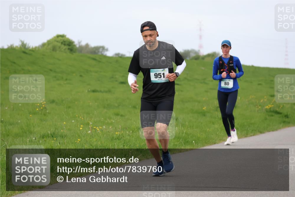 04.05.2025 - 8. Wedeler Halbmarathon Lena Gebhardt http://msf.ph/oto/7839760 04.05.2025 11:45:38 Laufen 951, 80 meine-sportfotos.de