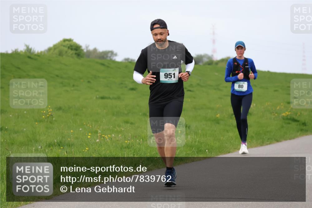 04.05.2025 - 8. Wedeler Halbmarathon Lena Gebhardt http://msf.ph/oto/7839762 04.05.2025 11:45:38 Laufen 951, 80 meine-sportfotos.de