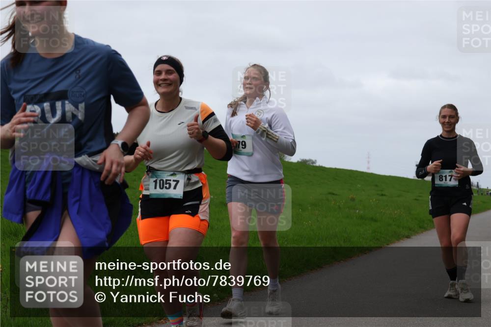 04.05.2025 - 8. Wedeler Halbmarathon Yannick Fuchs http://msf.ph/oto/7839769 04.05.2025 11:26:01 Laufen 1057, 79, 817 meine-sportfotos.de