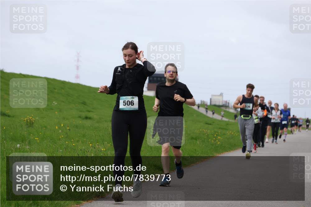 04.05.2025 - 8. Wedeler Halbmarathon Yannick Fuchs http://msf.ph/oto/7839773 04.05.2025 11:47:30 Laufen 506, 536 meine-sportfotos.de