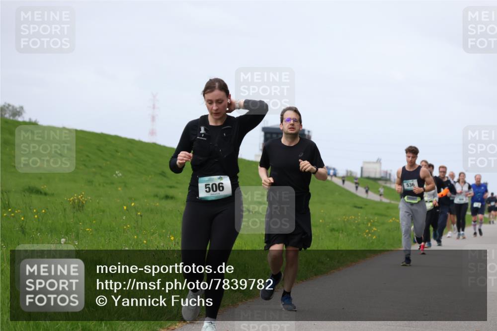 04.05.2025 - 8. Wedeler Halbmarathon Yannick Fuchs http://msf.ph/oto/7839782 04.05.2025 11:47:30 Laufen 506, 536 meine-sportfotos.de