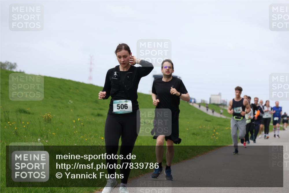 04.05.2025 - 8. Wedeler Halbmarathon Yannick Fuchs http://msf.ph/oto/7839786 04.05.2025 11:47:31 Laufen 213, 506, 536 meine-sportfotos.de