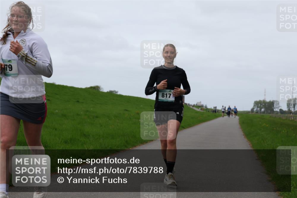 04.05.2025 - 8. Wedeler Halbmarathon Yannick Fuchs http://msf.ph/oto/7839788 04.05.2025 11:26:02 Laufen 79, 817 meine-sportfotos.de