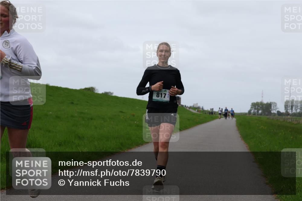 04.05.2025 - 8. Wedeler Halbmarathon Yannick Fuchs http://msf.ph/oto/7839790 04.05.2025 11:26:02 Laufen 55, 817 meine-sportfotos.de
