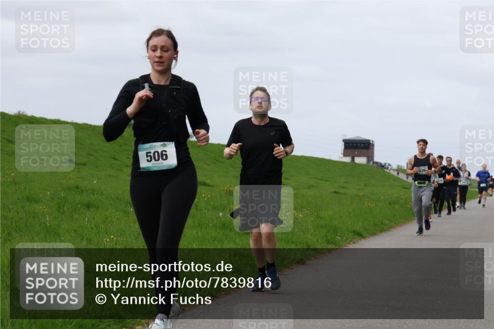 04.05.2025 - 8. Wedeler Halbmarathon Yannick Fuchs http://msf.ph/oto/7839816 04.05.2025 11:47:33 Laufen 506 meine-sportfotos.de