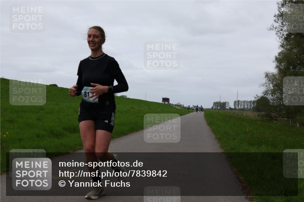 04.05.2025 - 8. Wedeler Halbmarathon Yannick Fuchs http://msf.ph/oto/7839842 04.05.2025 11:26:03 Laufen 81 meine-sportfotos.de