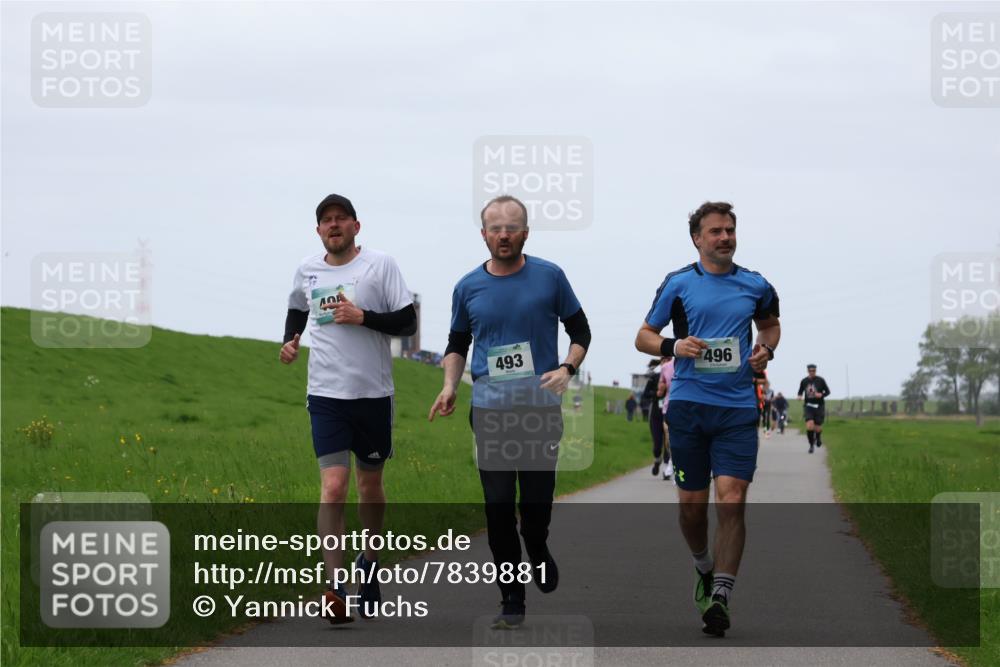 04.05.2025 - 8. Wedeler Halbmarathon Yannick Fuchs http://msf.ph/oto/7839881 04.05.2025 11:26:28 Laufen 493, 496 meine-sportfotos.de