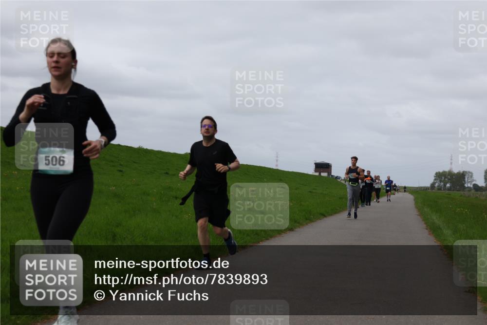 04.05.2025 - 8. Wedeler Halbmarathon Yannick Fuchs http://msf.ph/oto/7839893 04.05.2025 11:47:34 Laufen 506 meine-sportfotos.de