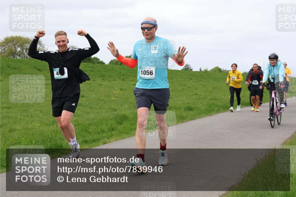 04.05.2025 - 8. Wedeler Halbmarathon Lena Gebhardt http://msf.ph/oto/7839946 04.05.2025 11:46:07 Laufen 4, 42, 1056, 765 meine-sportfotos.de