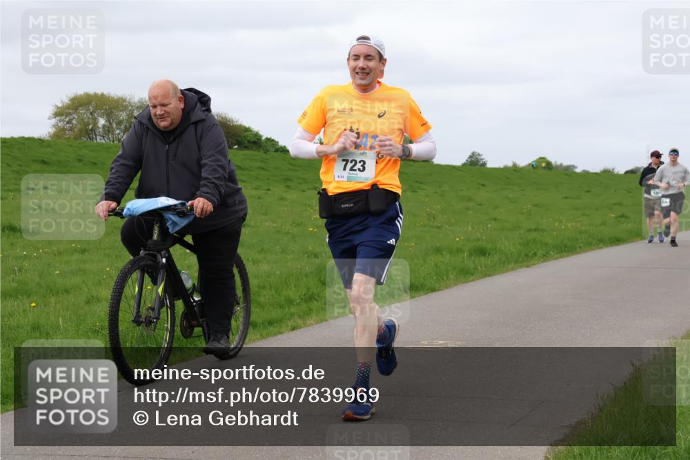 04.05.2025 - 8. Wedeler Halbmarathon Lena Gebhardt http://msf.ph/oto/7839969 04.05.2025 11:46:14 Laufen 723, 194 meine-sportfotos.de