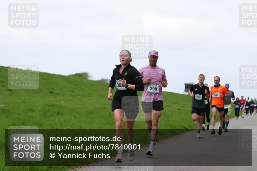 04.05.2025 - 8. Wedeler Halbmarathon Yannick Fuchs http://msf.ph/oto/7840001 04.05.2025 11:26:40 Laufen 353, 290, 949, 265 meine-sportfotos.de